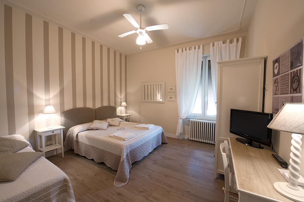 B&B Lory'S House Arezzo Rum bild