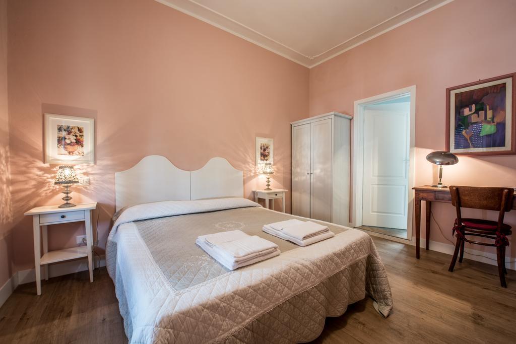 B&B Lory'S House Arezzo Rum bild